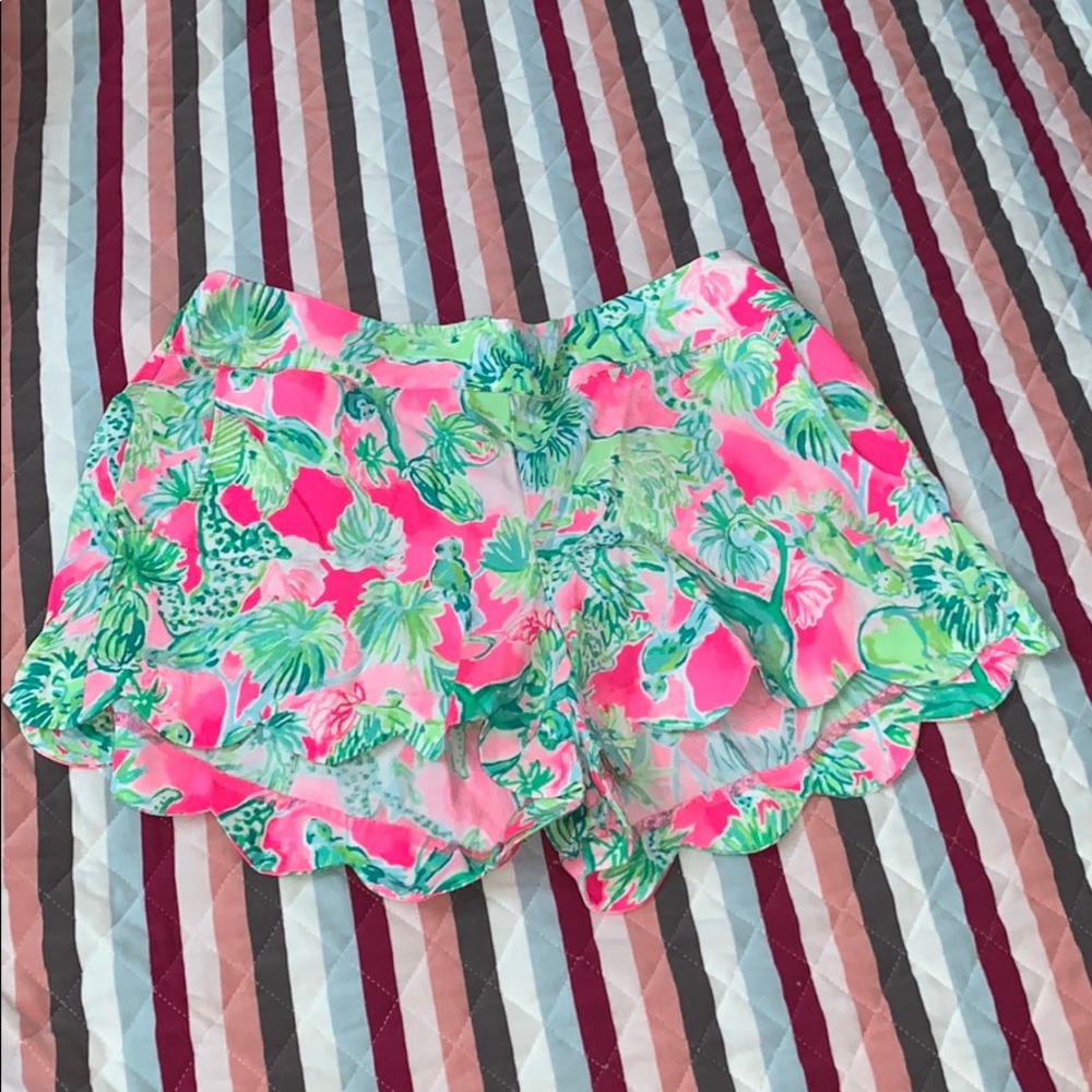 LILLY PULITZER MONKEY SCALLOPED SHORTS SZ M